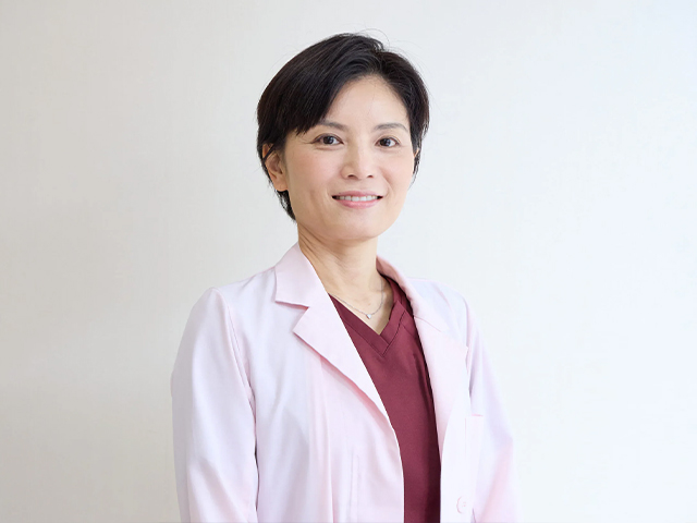 三宅 麻子(みやけ あさこ)